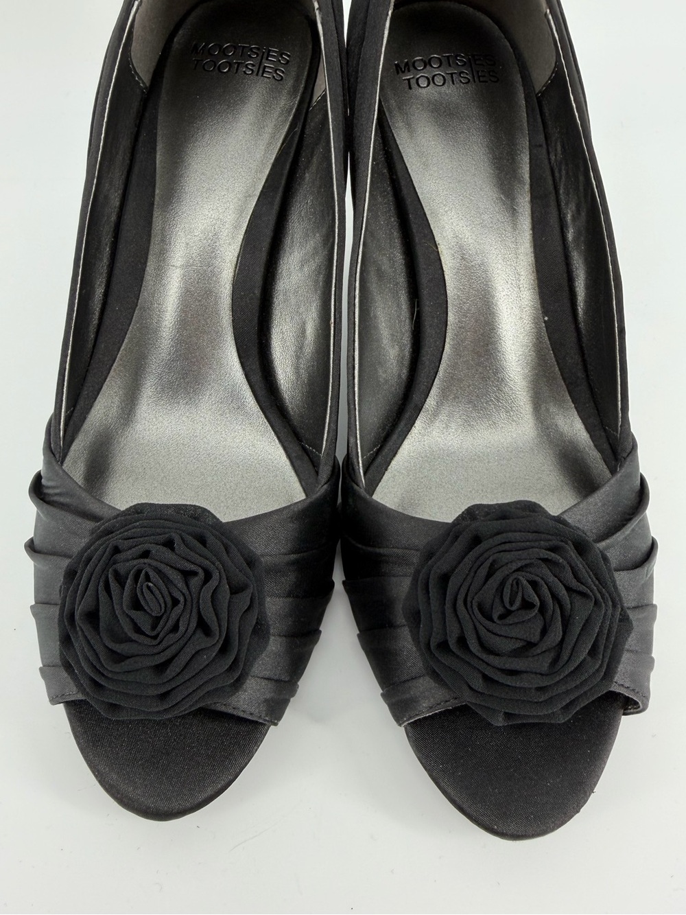 Mootsies Tootsies Y2K Black Satin Rosette Peep Toe 3" Heels, Women's 10 - Picture 4 of 12